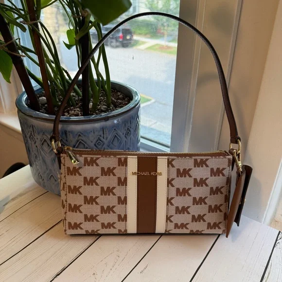 Michael Kors | Vincent Logo Shoulder Bag with Pochette, Medium - Picture 3 of 14